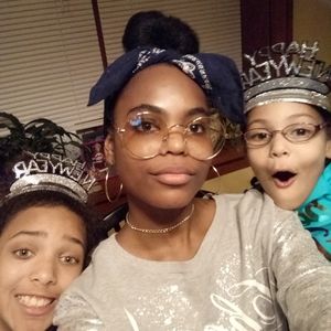 Meet your Posher, Adrienne